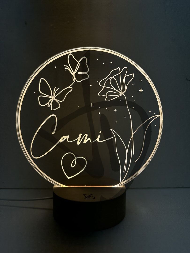 Maßgefertigte Produkte - Individuelle Lampen und Nachttischlampen - Dekorierte Acrylglaslampen mit personalisiertem Holzsockel - Lampade in acrilico plexiglass decorato con grafica fiori tulipani con piedistallo in legno