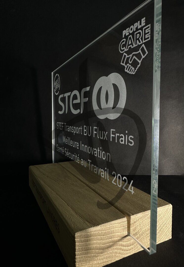 Maßgefertigte Produkte - Schilder - Aus Glas - Targhe e Insegne in vetro