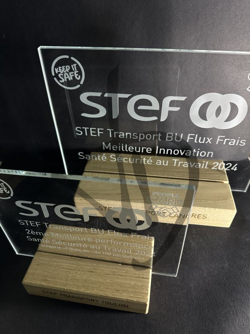 Maßgefertigte Produkte - Schilder - Aus Glas - Targhe e Insegne in vetro